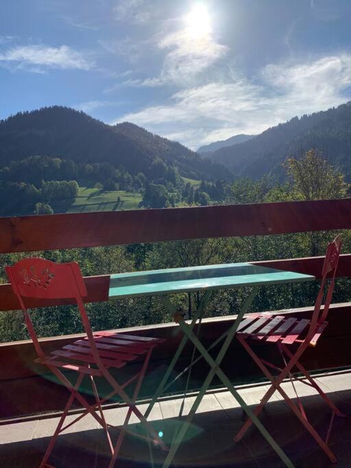 Appartement Vue Piste De Ski Praz-sur-Arly Eksteriør bilde